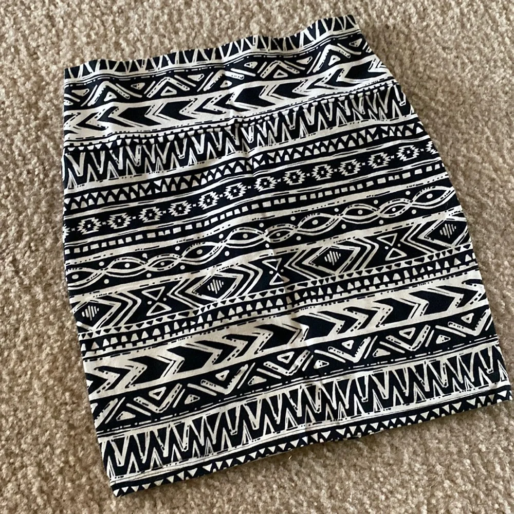 2 skirts - Picture 1 of 3